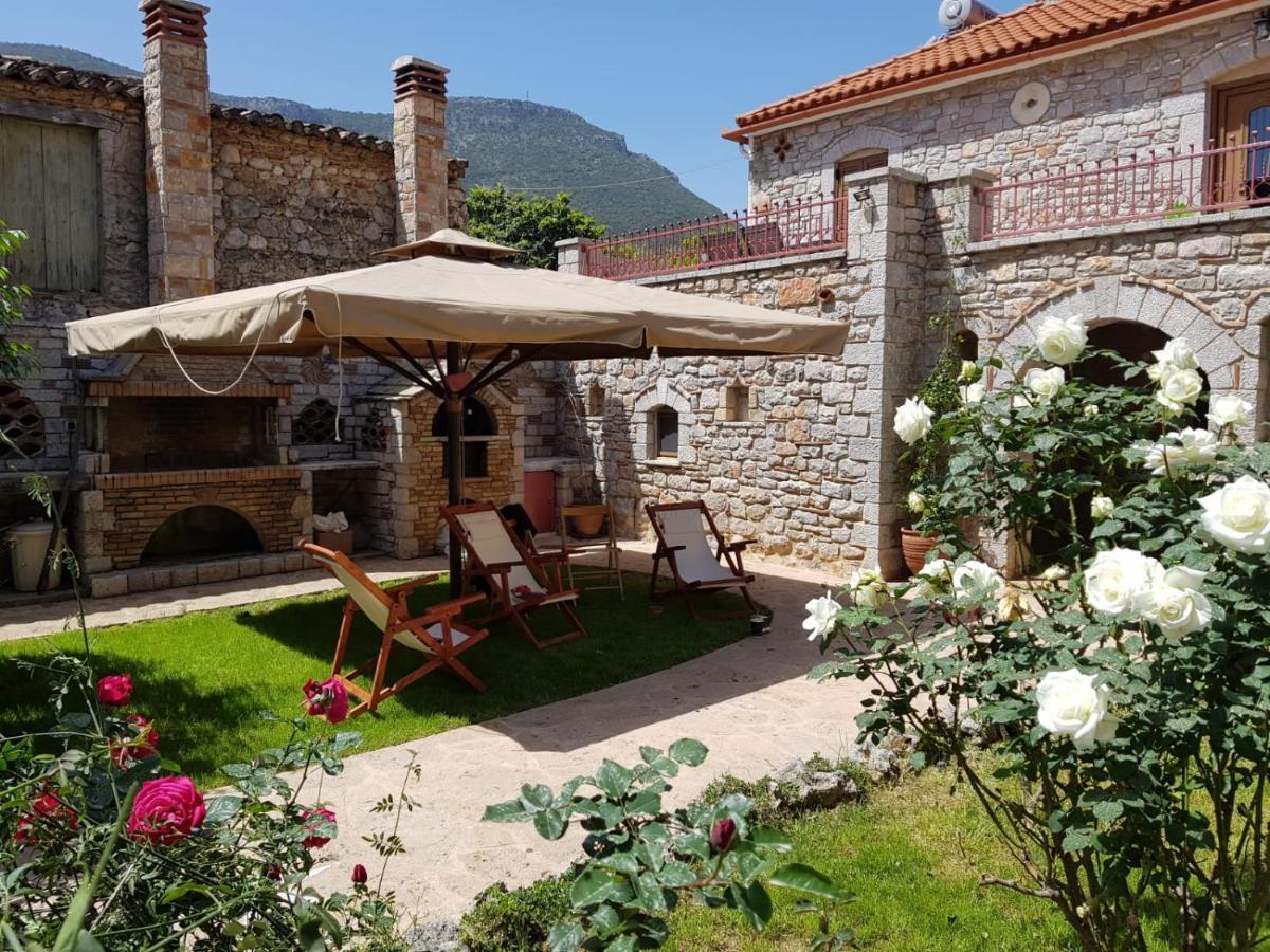 Villa Haus Kleopatra Leonídion Exterior foto